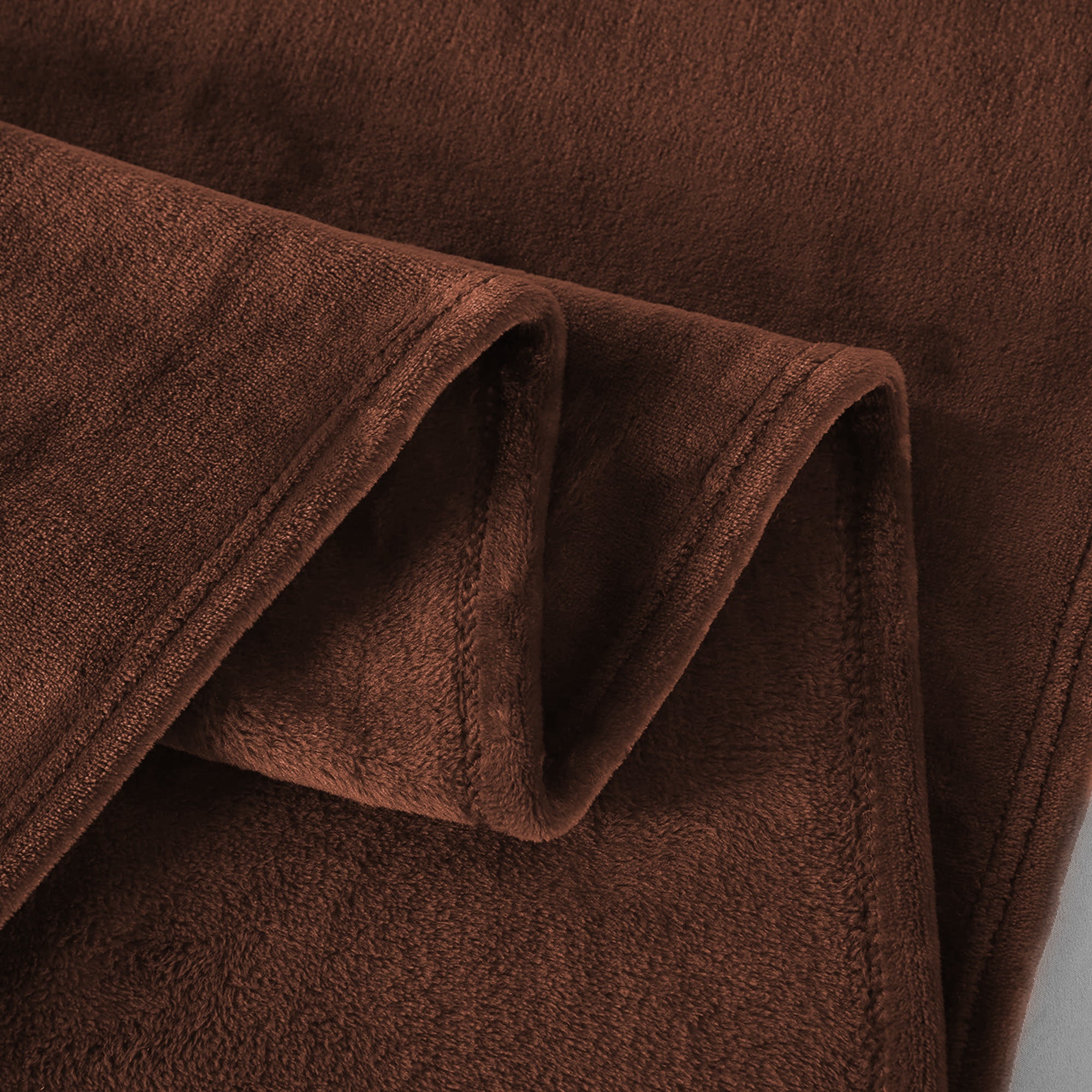 Fleece Plaid - Bruin - Fleece deken - hoogwaardige deken, zachte deken, microvezeldeken als bankhoes, sprei, plaid of woonkamerdeken, 150 x 200 cm