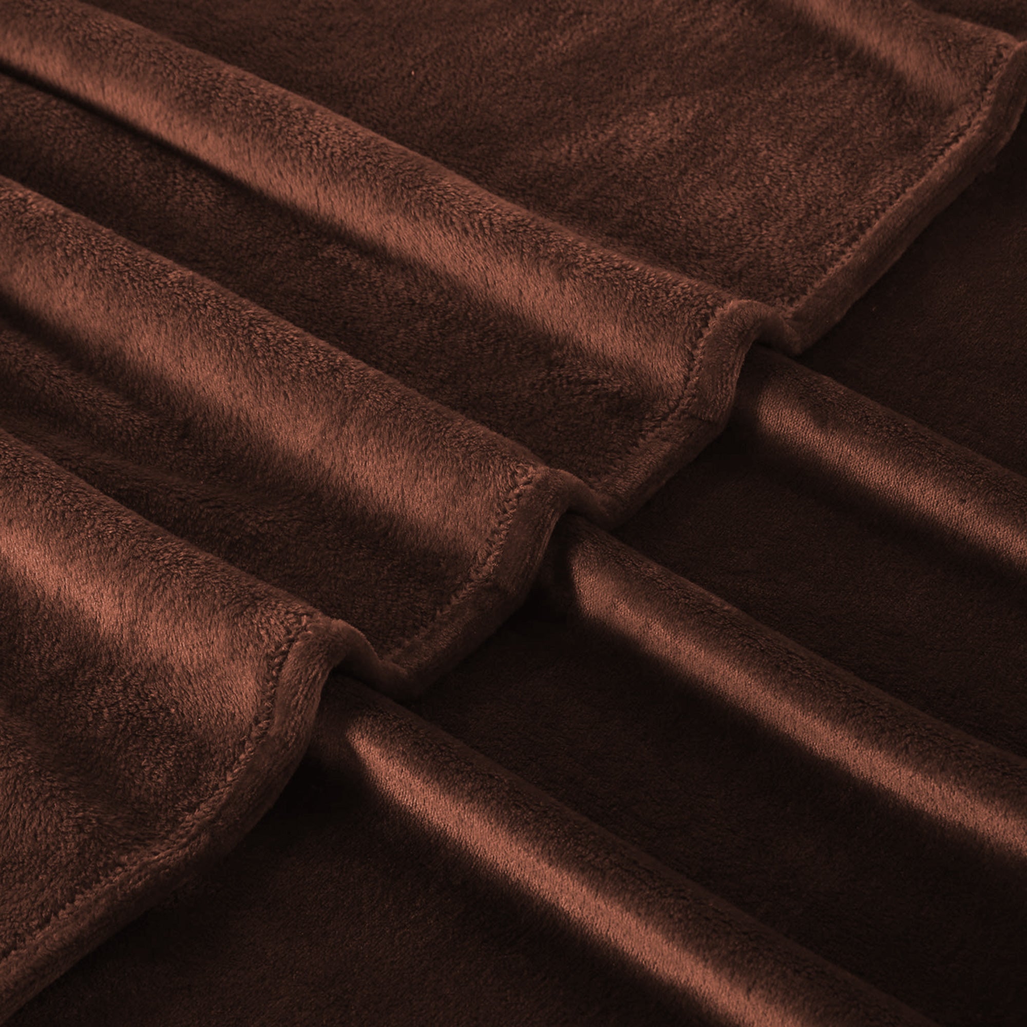 Fleece Plaid - Bruin - Fleece deken - hoogwaardige deken, zachte deken, microvezeldeken als bankhoes, sprei, plaid of woonkamerdeken, 150 x 200 cm