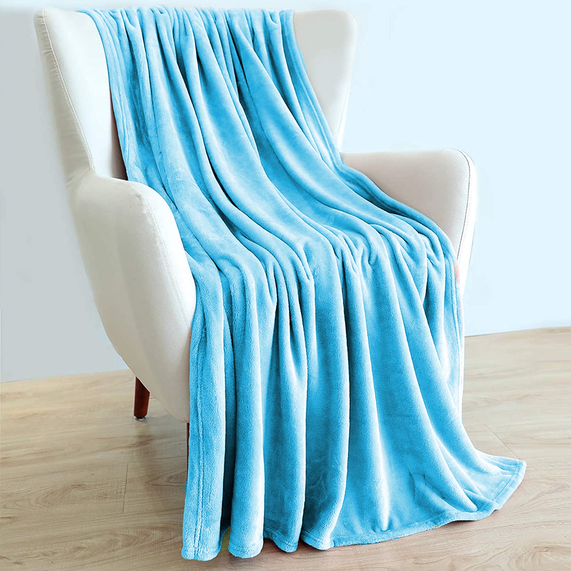 Fleece Plaid - Baby Blue - Fleece blanket - high-quality blanket, soft blanket, microfiber blanket as sofa cover, bedspread, plaid or living room blanket, 150 x 200 cm