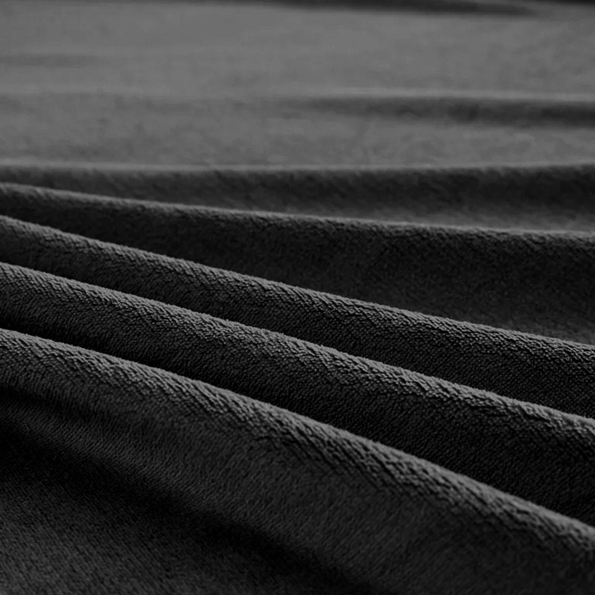 Velvet Velvet Fitted Sheet - Black